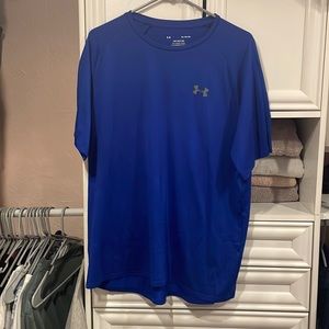 Under Armor tee